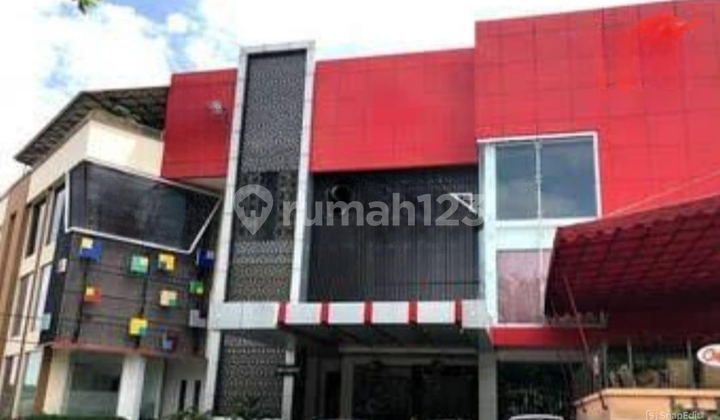 7-Storey Hotel with 49 Rooms Located in Gajahmungkur, Semarang 7-Storey Hotel with 49 Rooms Located in Gajahmungkur, Semarang