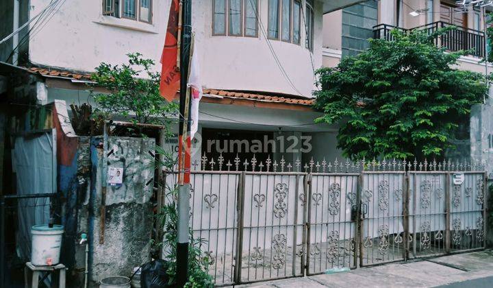 Rumah Kos Lama di Jl Tino Sidin, Cikini,jakarta Pusat 2