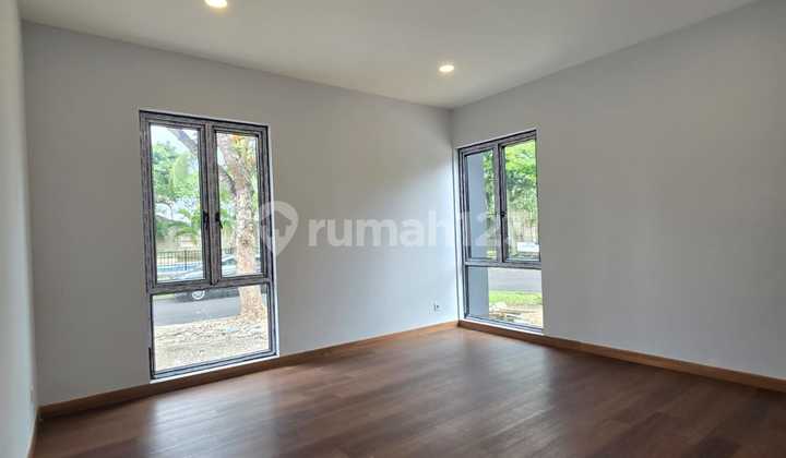 Dijual Rumah Baru Bangunan Mandiri 3 Lantai Di Alam Sutera Dijual Rumah Baru Bangunan Mandiri 3 Lantai Di Alam Sutera