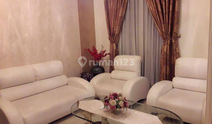 Dijual Rumah Full Furnished di Les Belles Serpong, Tangerang 1