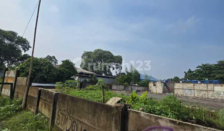 For Rent Land by the Road Near Taman Tekno BSD For Rent Land by the Road Near Taman Tekno BSD