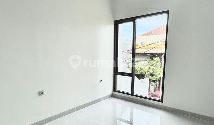 For Sale Brand New 2-Story House In Griya Loka Bsd 2