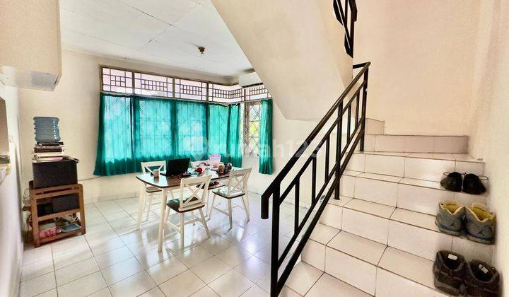 Dijual Rumah 2 Lantai Hoek di Bintaro Sektor 9 Tangerang Selatan 1