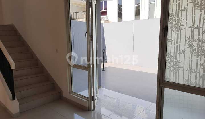 For Sale 2-Story House In Chiara Cluster Suvarna Sutera, Tangerang 2