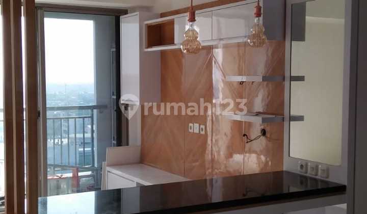 Dijual Apartemen MTown Jefferson Full Furnished Hadap Kolam Renang, Gading Serpong 2