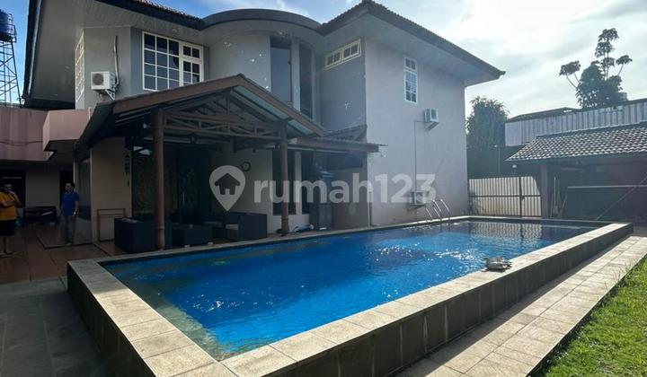 DIJUAL RUMAH MEWAH DENGAN KOLAM RENANG - CIPETE UTARA, KEBAYORAN BARU