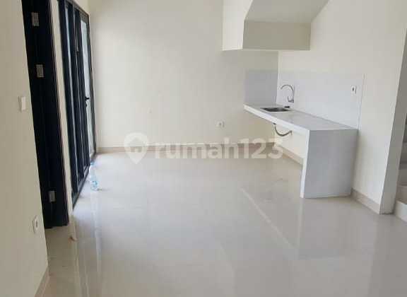 Rumah 2 Lantai Siap Huni Diater Waterfront Modernland 2