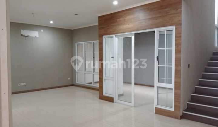Dijual Rumah 2 Lantai Siap Huni di Cluster Menaggio Gading Serpong