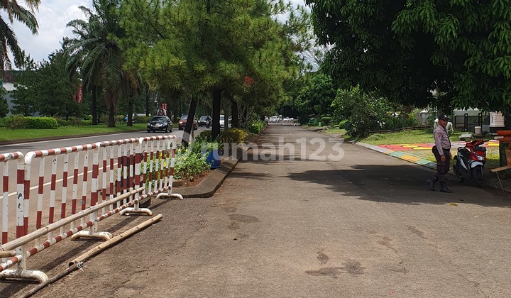 Boulevard utama kota wisata, lokasi strategis
