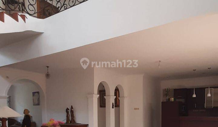 Rumah 2 Lantai ,siap Huni , Depan Taman , Shm 2