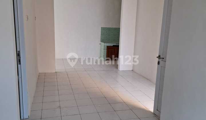 Beautiful Ready-to-Occupy House with Freehold Title 2