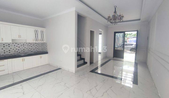 Rumah Cantik 2 Lt Siap KPR 15 Menit ke Cilandak Town Square Bisa Nego J28366 2