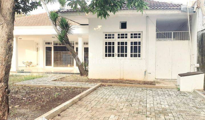 di Rumah di jual 
Jln kenanga jeruk purut SHM 1