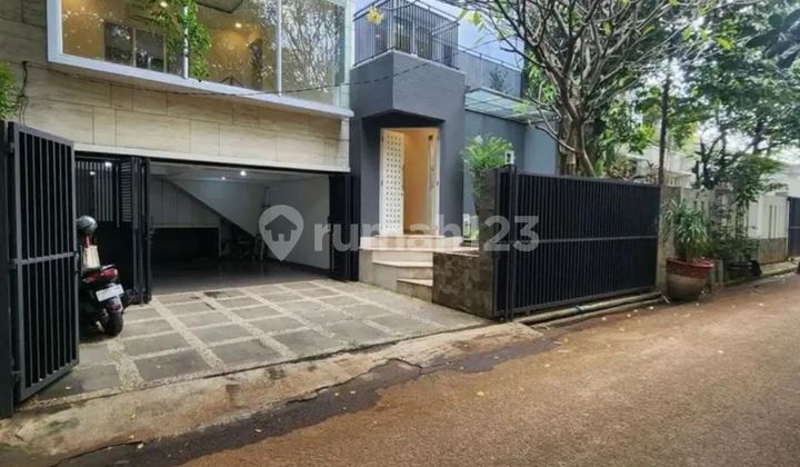 Rumah Mewah di Cipete Utara, Ada Pool Dan Security 24H