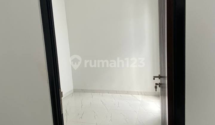 Siap Huni! Nempel Jalan Raya, 8 Menit LRT Harjamukti, DP 0 Siap Huni! Nempel Jalan Raya, 8 Menit LRT Harjamukti, DP 0