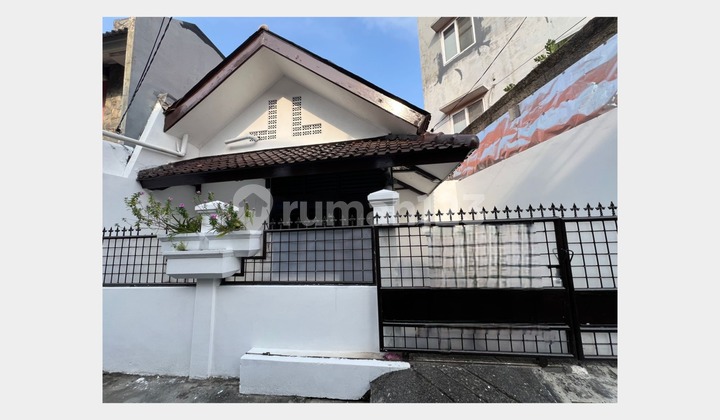 DISEWA RUMAH TOMANG JAKARTA BARAT 117M2 HARGA 50JT/TAHUN TOM4