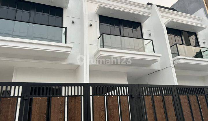 5X20 2.1M Rumah Baru Ready Siap Masuk, American Classic Meruya 1