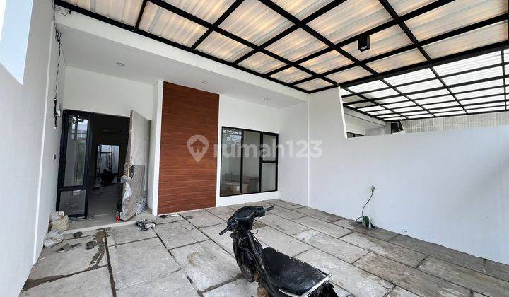 Meruya 5x25 Rp 2.45M Exclusive, Jalan Lebar, Parkir 2 Mobil St 2