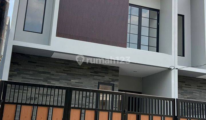 Meruya 6x20 Rp 2.6M Exclusive, Jalan Lebar, Parkir 2 Mobil, St 1