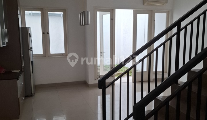 Rumah Permata Buana Rapi Suap Huni