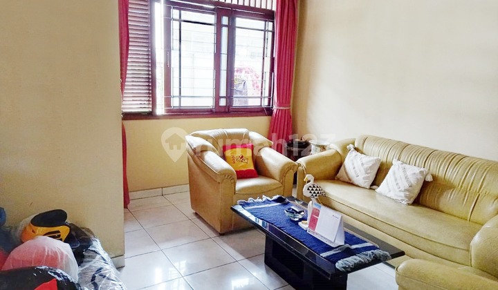 Rumah, SHM, di Semarang Tengah,1 3/4 Lantai