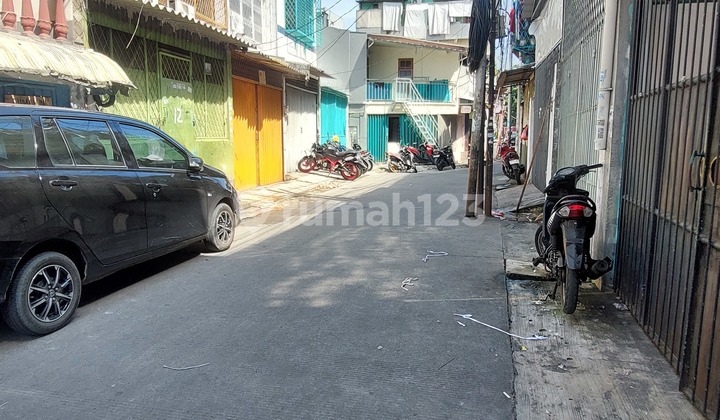 Rumah Tua Jelambar Siap Huni Jalan Depan Lebar Harga Murah 2