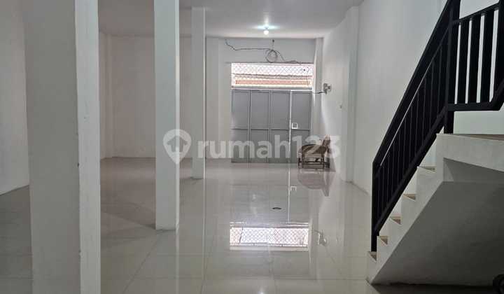 Rumah Bandengan Utara Siap Huni Cocok untuk Usaha Online Gudang 1