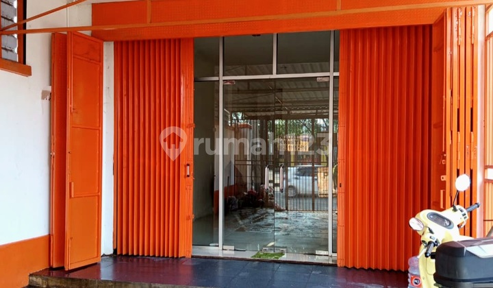 Cileungsi Shop House Ready for Use, Busy Condition, Fronting Main Road 2