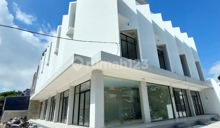 Ruko Muara Karang Blok Besar Lokasi Ramai Kondisi Bagus Ruko Muara Karang Blok Besar Lokasi Ramai Kondisi Bagus