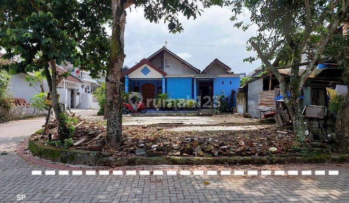 TANAH HOOK DI BARAT SANATA DHARMA PAINGAN MAGUWOHARJO 1