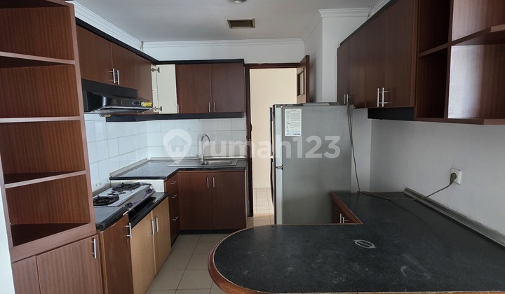 For Sale Marina Condominium Pearl Beach Sea View 2