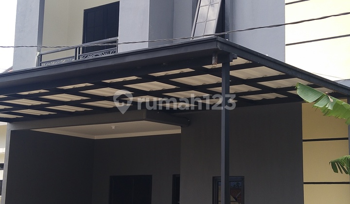 Di Jual Rumah 2 Lantai di Sawangan Depok Di Jual Rumah 2 Lantai di Sawangan Depok