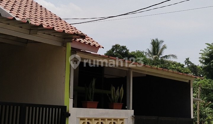 Rumah Murah Dekat Dengan Stasiun Kereta Api Bojong Gede Rumah Murah Dekat Dengan Stasiun Kereta Api Bojong Gede