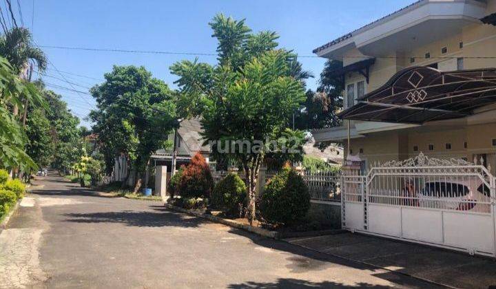 DIJUAL Rumah  Hook Besar Hadap Selatan Barat Dan Utara 3 Muka di Bogor Baru 2