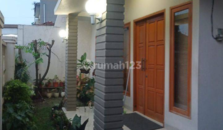 Rumah Bagus Siap Huni Semi Furnish di Perumahan Cimanggu Permai 2