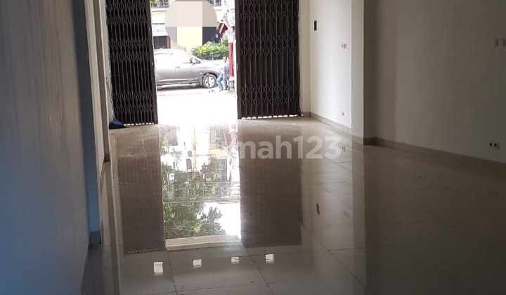 For Sale 3.5 Story Shop HouseSiliwangi Street, South Bogor City 2
