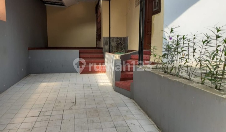 Semi-Furnished Hook House in Bukit Cimanggu City Bcc 2
