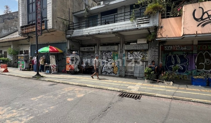 For Sale Heritage House in Commercial Location Suryakencana, Kotabogor 2