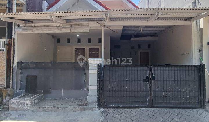 Jual sewa Rumah Pantai Mentari, Surabaya 1