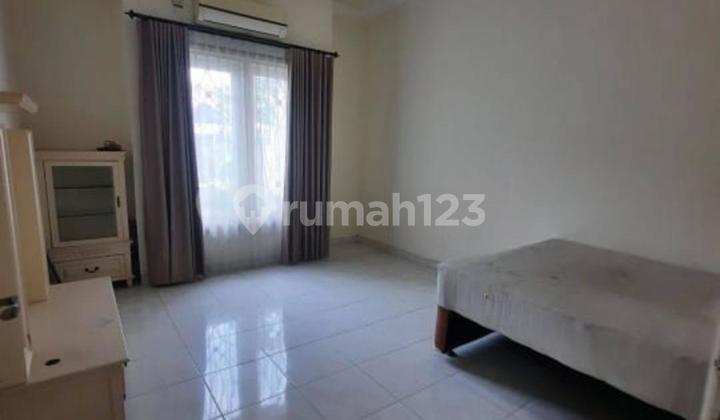 Jual/sewa Rumah Full Furnished Bagus Shm Di Jalan Tenggilis 2