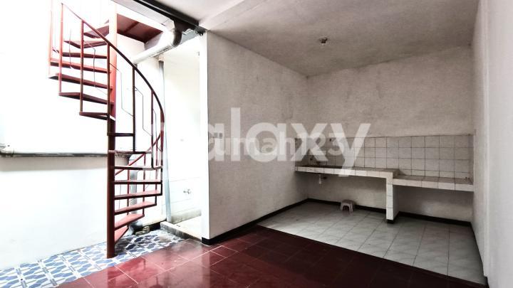 JUAL RUMAH 1 LANTAI TERAWAT SIAP HUNI ARAYA 2 2