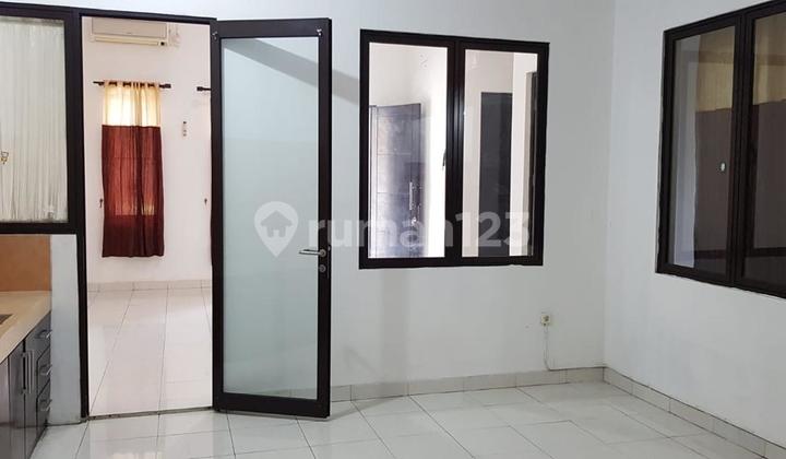 Dijual Cepat Rumah Di Legenda Wisata  2