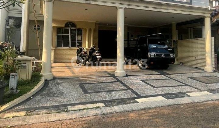 Quick Sale Beautiful House in Elite Cluster of Kota Wisata