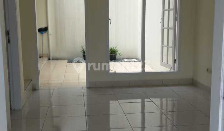 Dijual Cepat Rumah Dua Lantai Minimalis Di Citra Gran