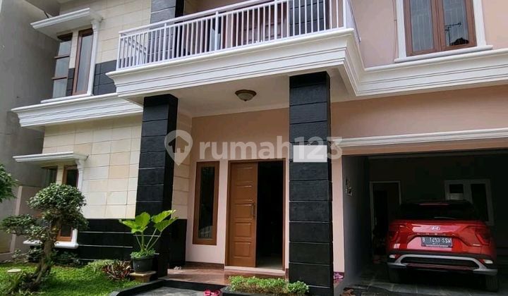 Dijual Cepat Rumah Full Furnished di Puri Sriwedari