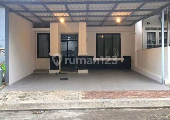 Dijual Cepat Rumah Cantik Semi Furnish Di Kota Wisata 