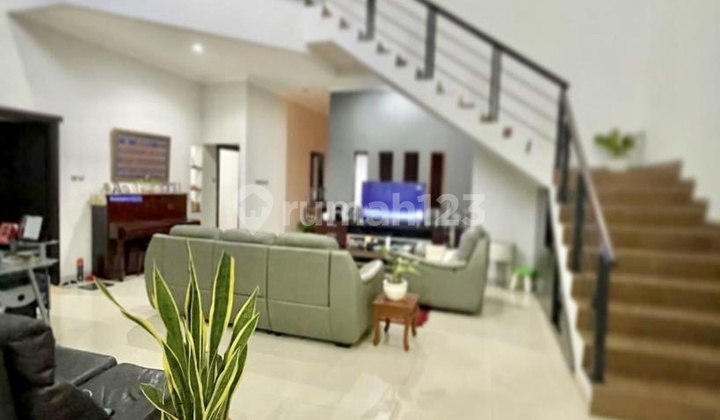 House Needs Minor Renovation in Cinere, Depok City, West Java, Indonesia, 16514 2