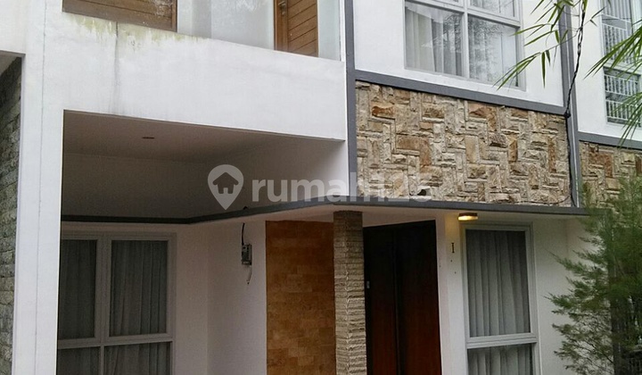 2-Story House in a Quiet Jagakarsa Area