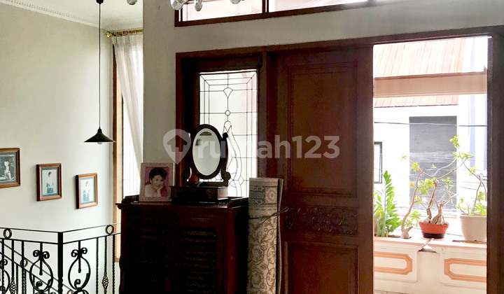 Classic Ready-to-Occupy House Near MRT Block A Kebayoran Baru South Jakarta Classic Ready-to-Occupy House Near MRT Block A Kebayoran Baru South Jakarta