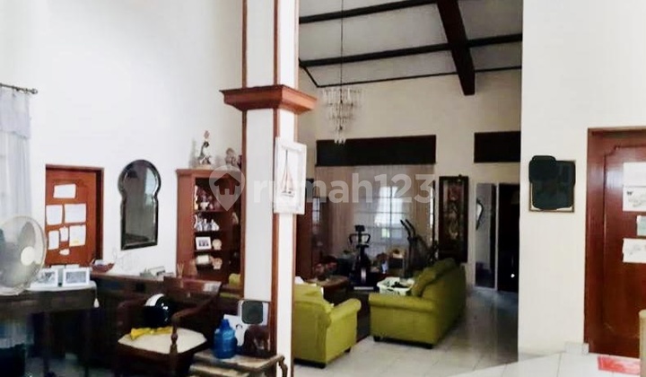 Rumah 1 Lantai Kavling Besar di Warung Buncit